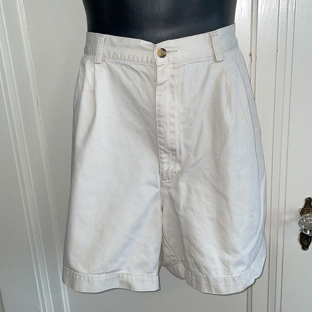 Vtg 2000 Old Navy light khaki pleat‎ front cotton shorts